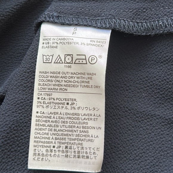 Banana Republic Women’s blouse long sleeves Tops navy blue size small - Picture 6 of 7